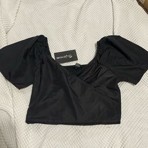 NWT- Style House - XL. Crop Tops